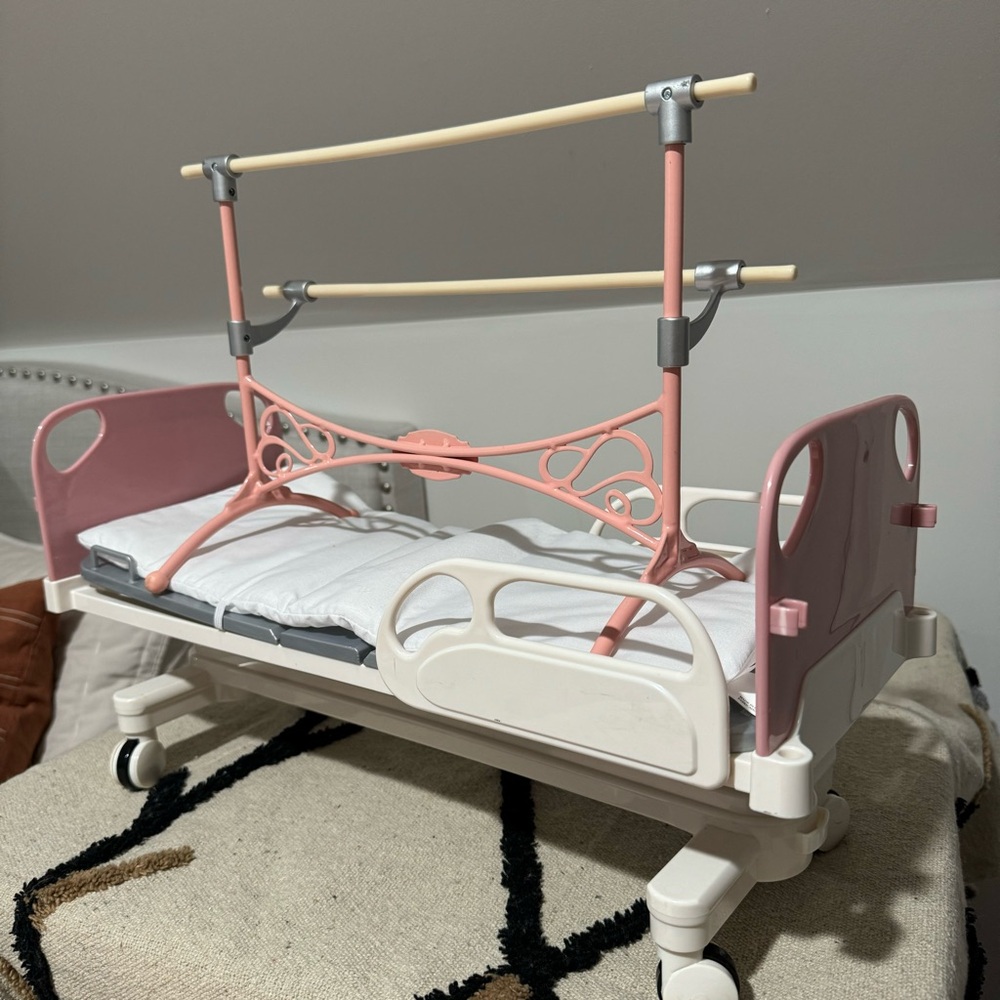 Our Generation Adjustable Hospital Bed for 18"DANCE BARRE Ballet